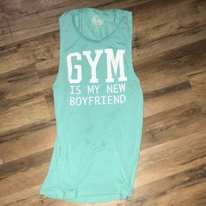 Graphic print tank top.